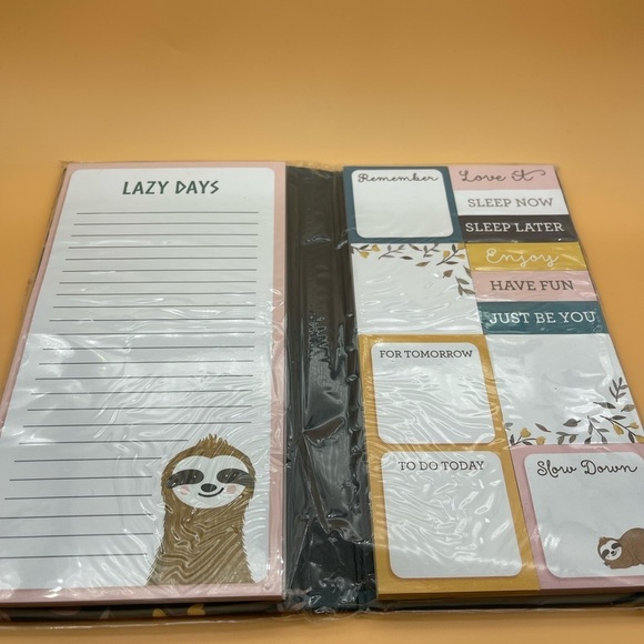 Sloth Notepad Collection, NWT 🦥 - Picture 10 of 10